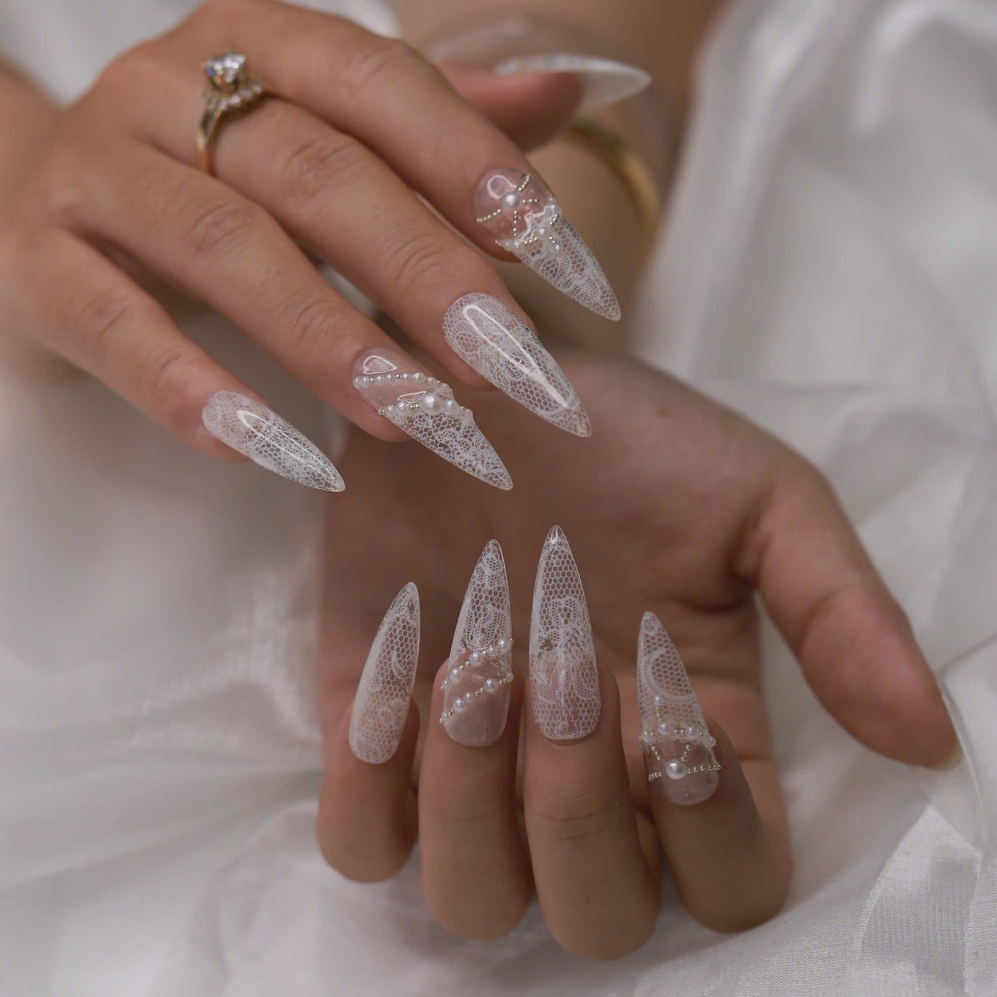 Pearly Lace Dream 4