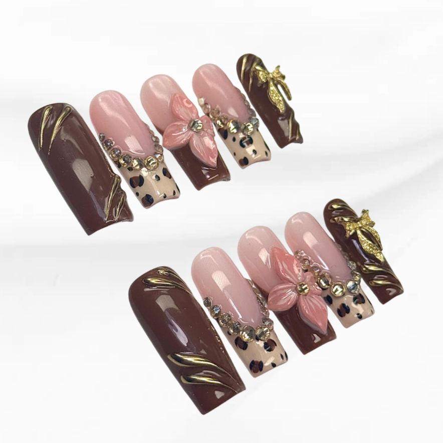 Spotted Babe Set 1 Pink and brown spotted press-on nail art