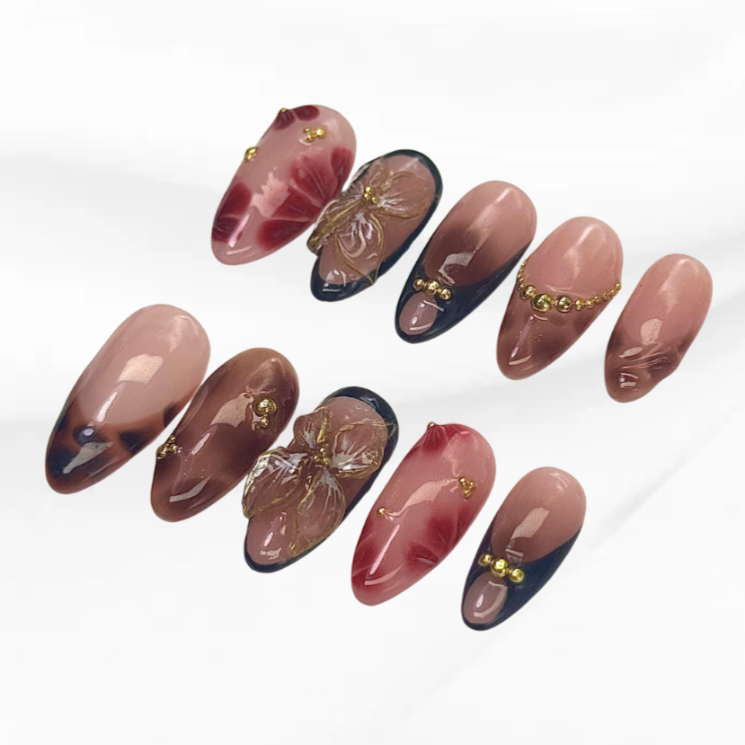 Reusable handmade nails with animal elegance Wild Blush Nails 1
