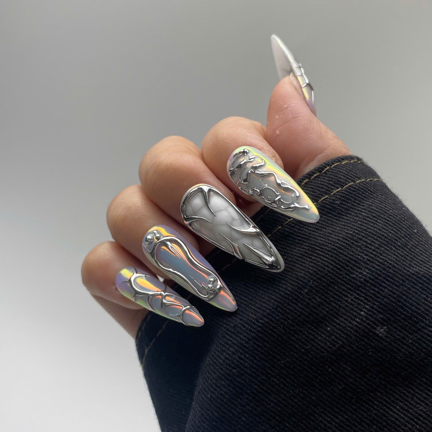 Cyber Thorn Heart 1
